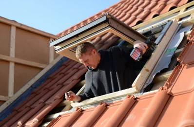 Pose de fenêtres de toit Velux à Lhor